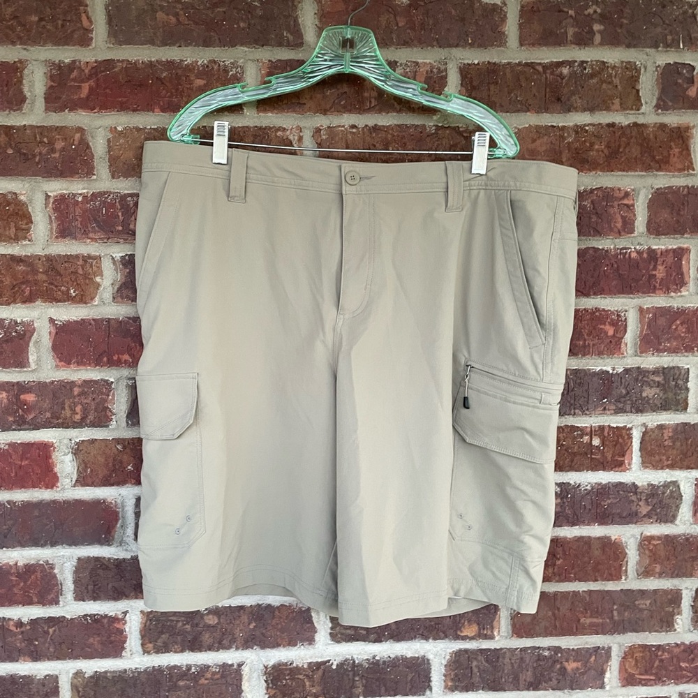 Men's Beige George Cargo Walking Shorts Size 42